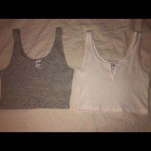 Aritzia crop top (2) xs